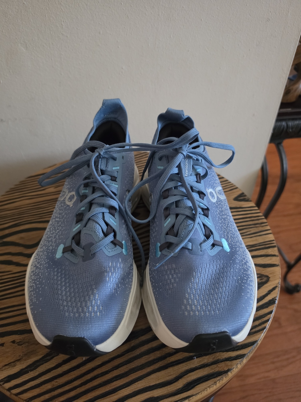On Cloudsurfer Max running shoes